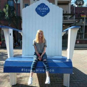 Meet your Posher, Brylee